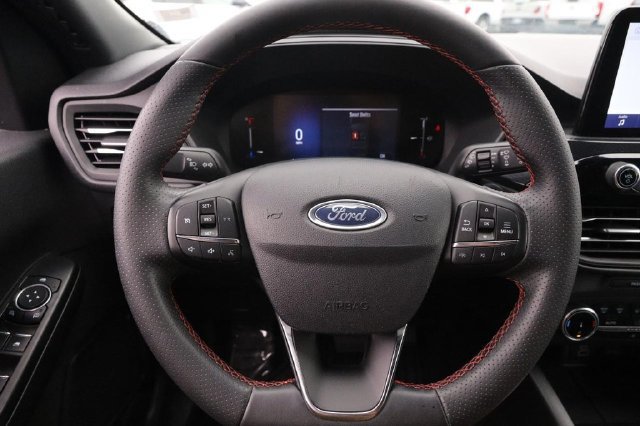 Certified 2025 Ford Escape ST-Line FWD image 10