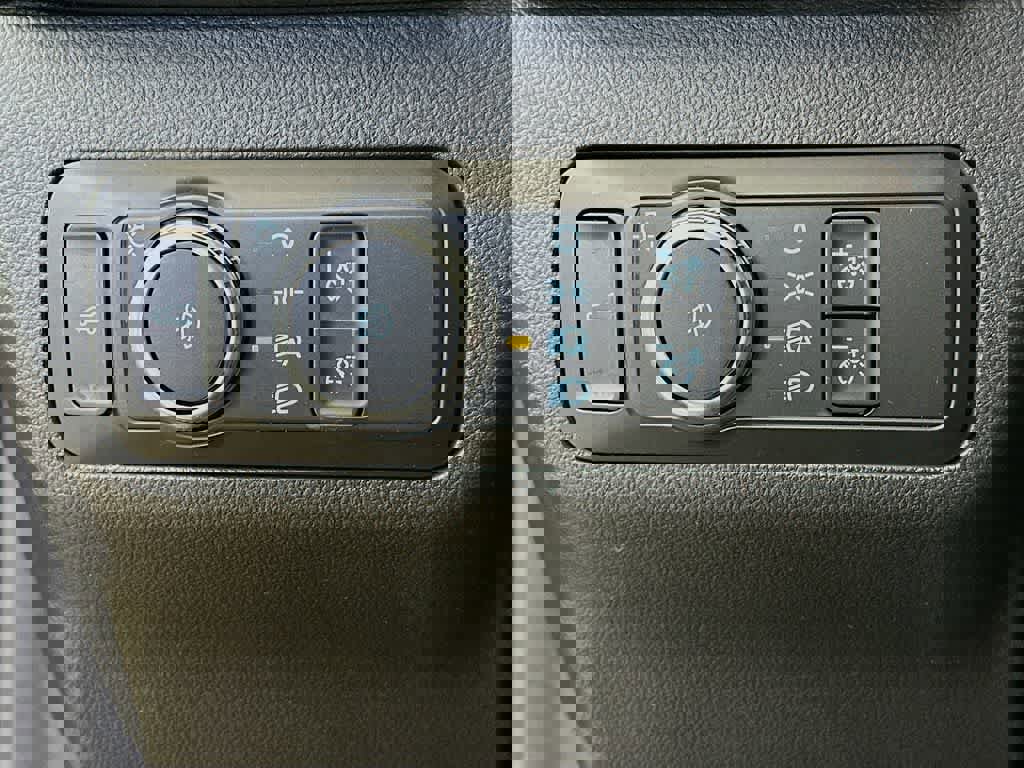 Certified 2022 Ford Escape SEL image 25