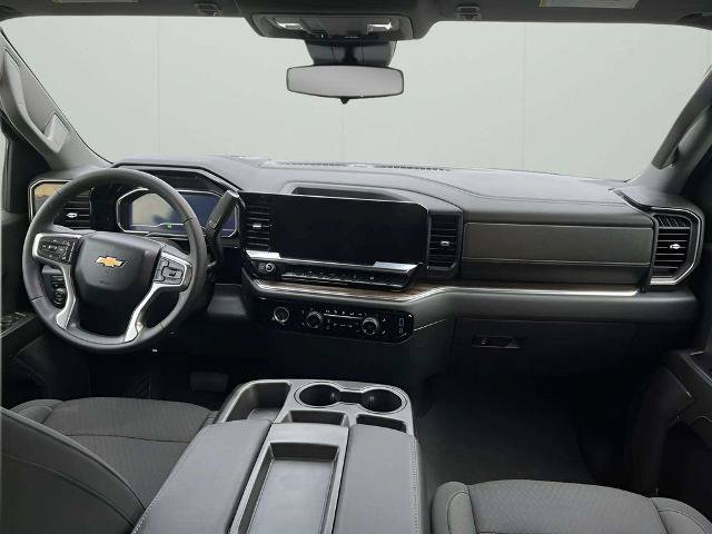 Used 2023 Chevrolet Silverado 1500 LT AWD/4WD image 13