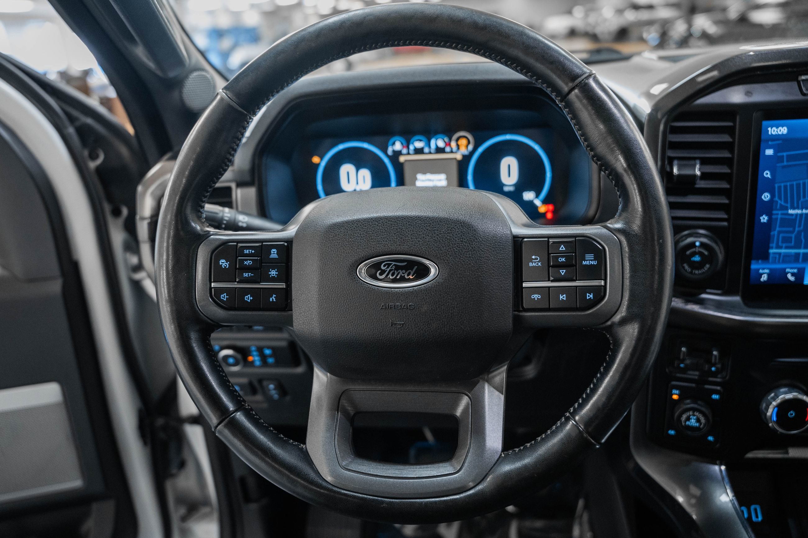 Certified 2023 Ford F150 Lariat w/ Equipment Group 502A High image 39