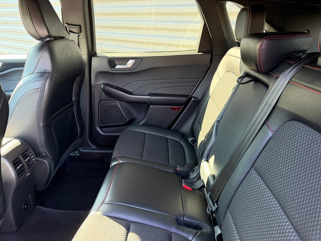 Certified 2023 Ford Escape ST-Line w/ Tech Pack #1 AWD/4WD image 18