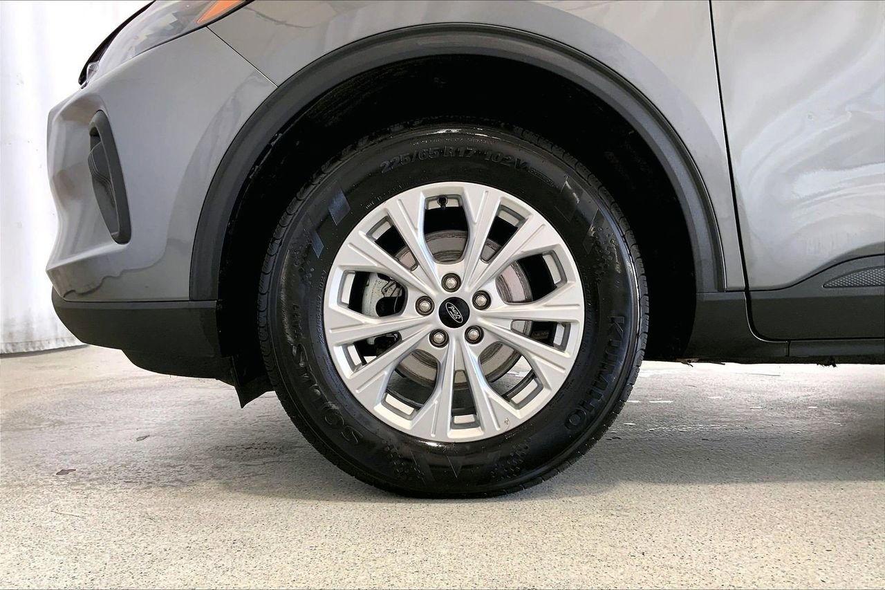 Certified 2024 Ford Escape Active AWD/4WD image 8