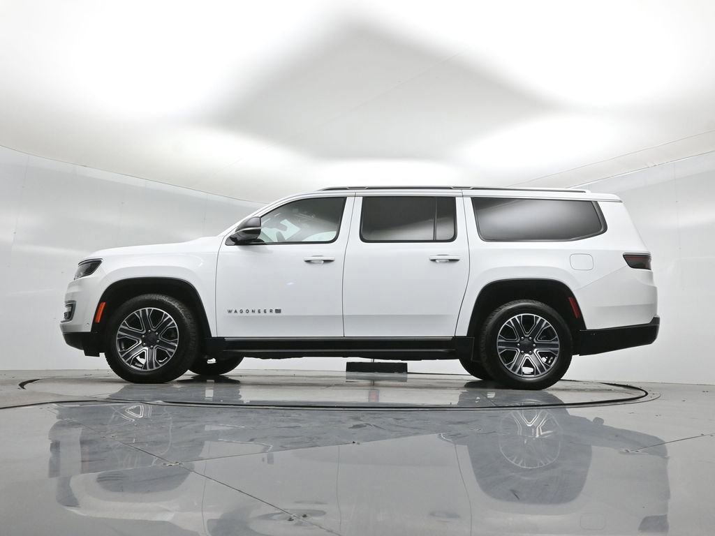 Used 2024 Jeep Wagoneer L Series II image 26