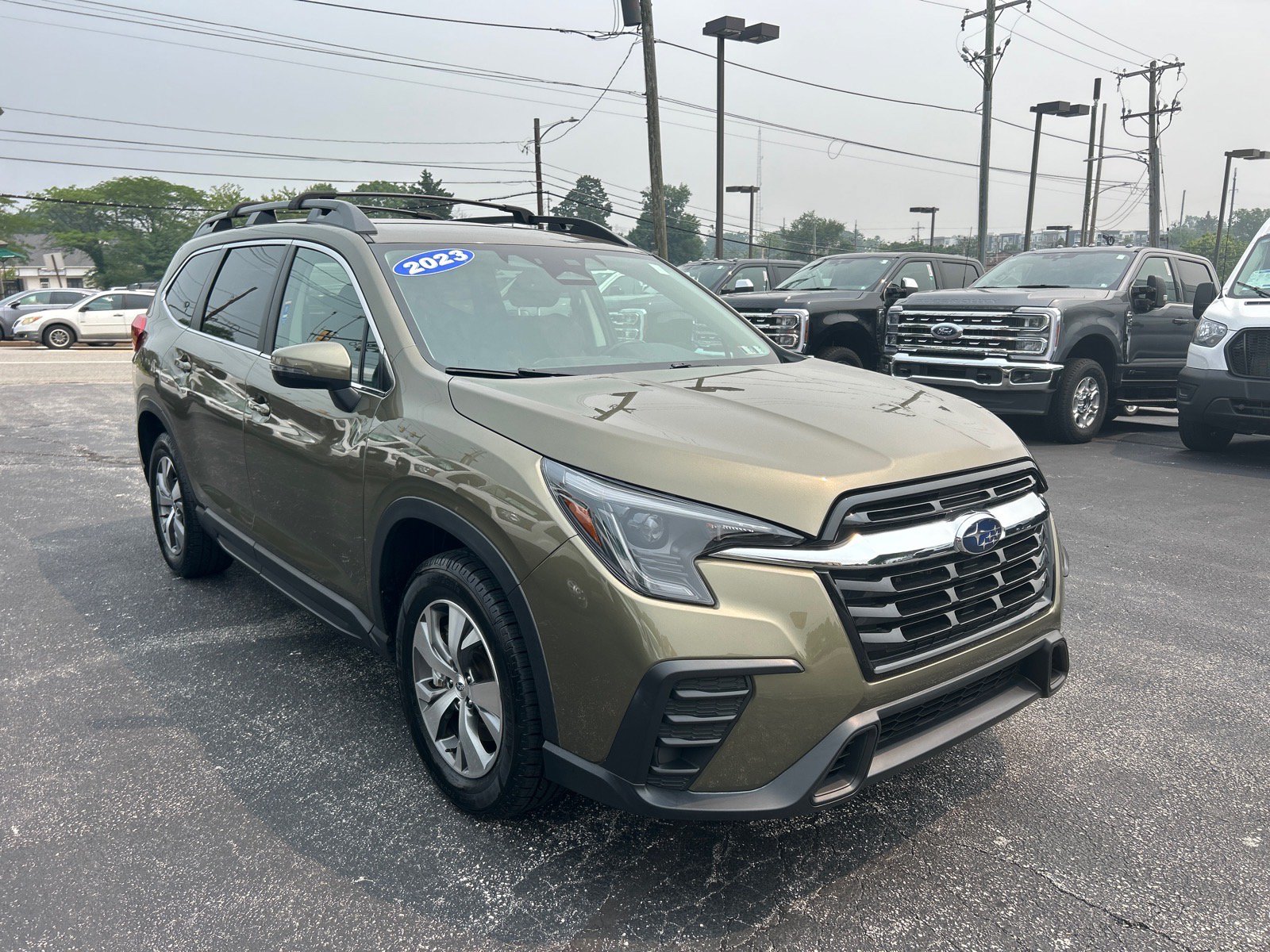 Used 2023 Subaru Ascent Premium w/ Convenience Package AWD/4WD image 3