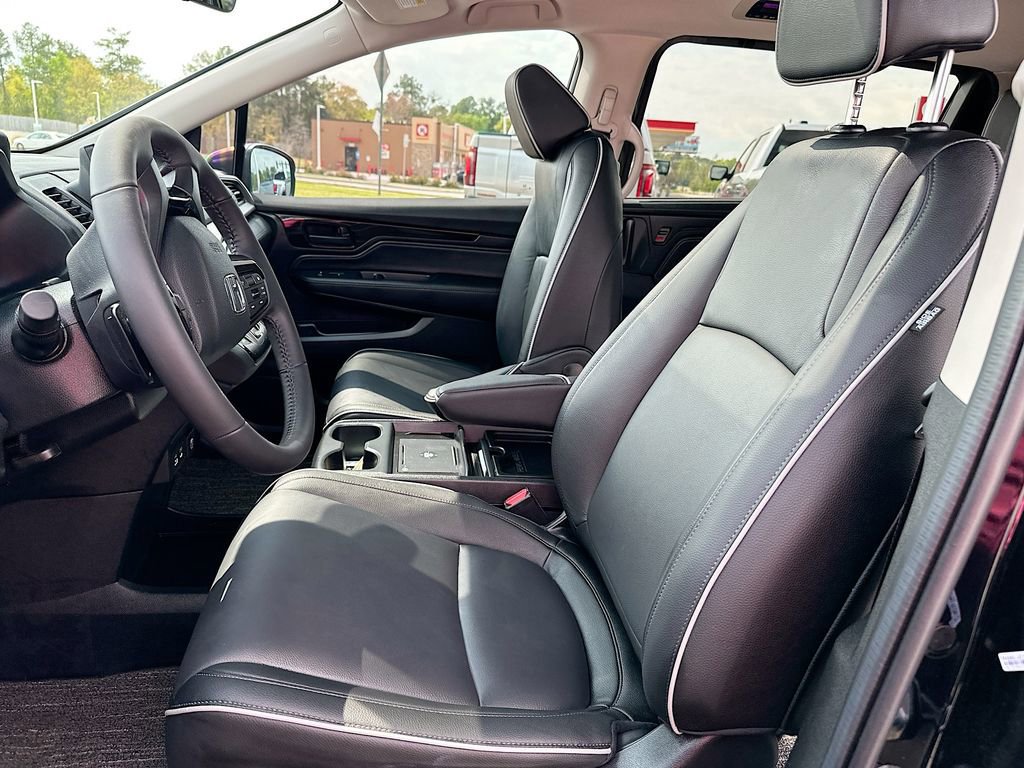 Used 2026 Honda Odyssey Touring image 9