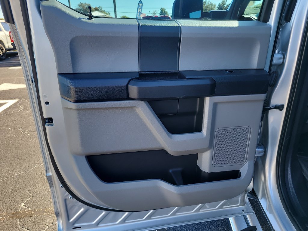 Certified 2019 Ford F250 XL w/ STX Appearance Package AWD/4WD image 8