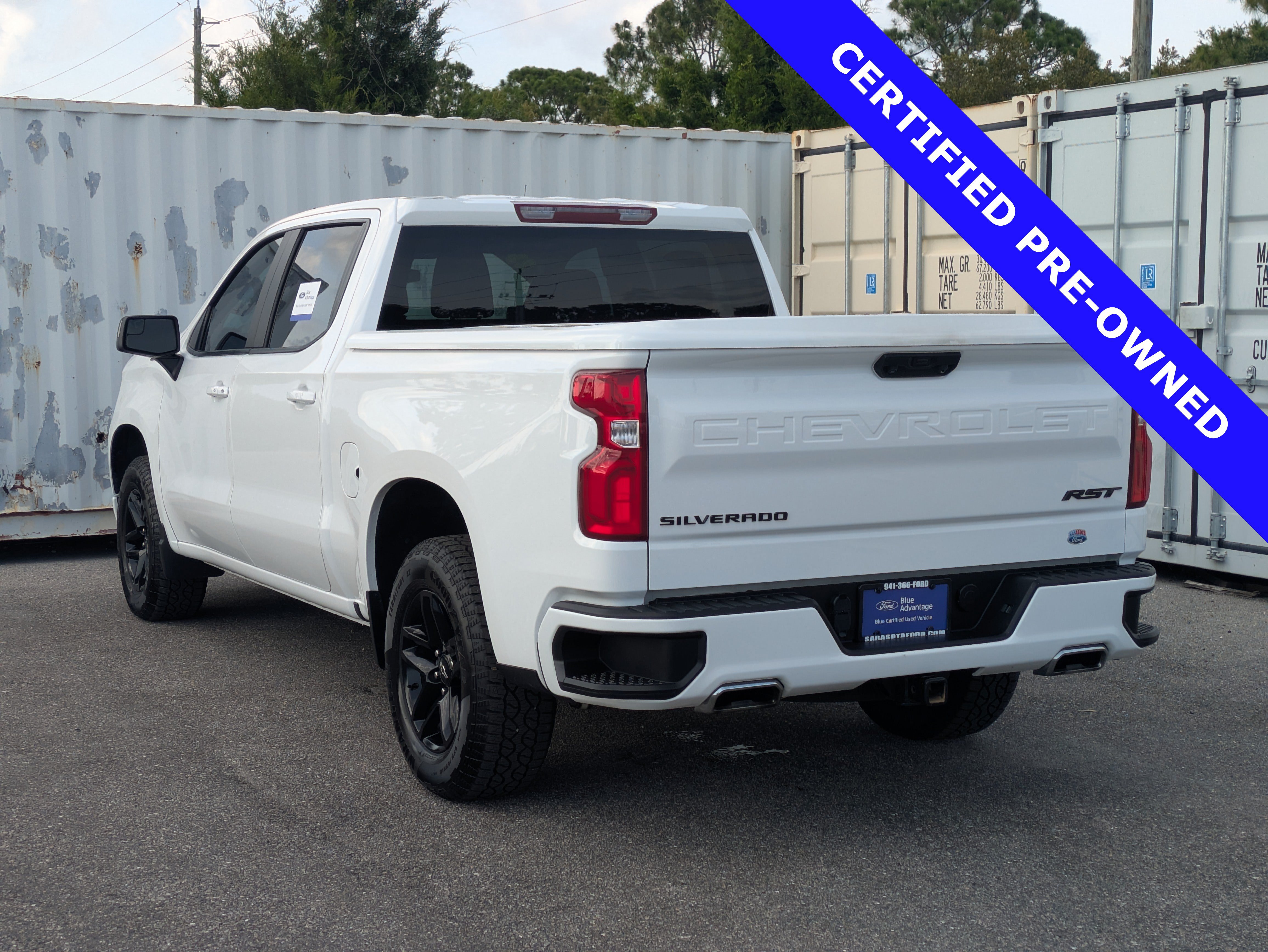 Used 2025 Chevrolet Silverado 1500 RST AWD/4WD image 6