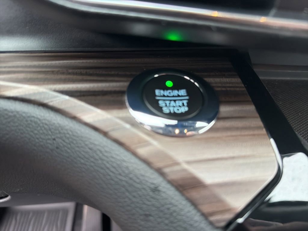 Certified 2021 Ford Explorer Limited w/ Equipment Group 301A image 30