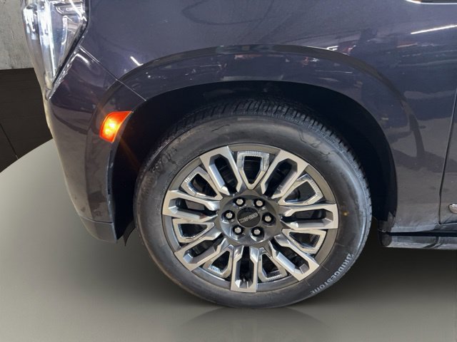 Used 2024 GMC Yukon Denali Ultimate AWD/4WD image 31