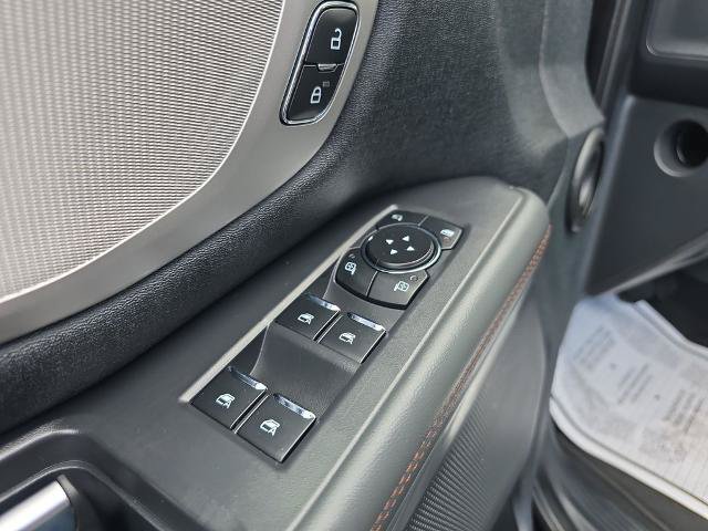 Certified 2025 Ford Expedition Active AWD/4WD image 21
