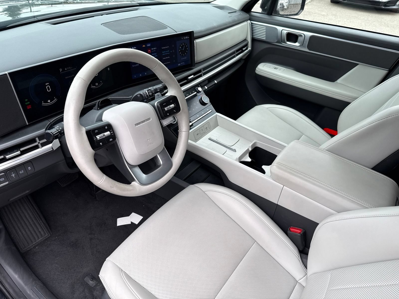 Used 2025 Hyundai Santa Fe SEL FWD image 11