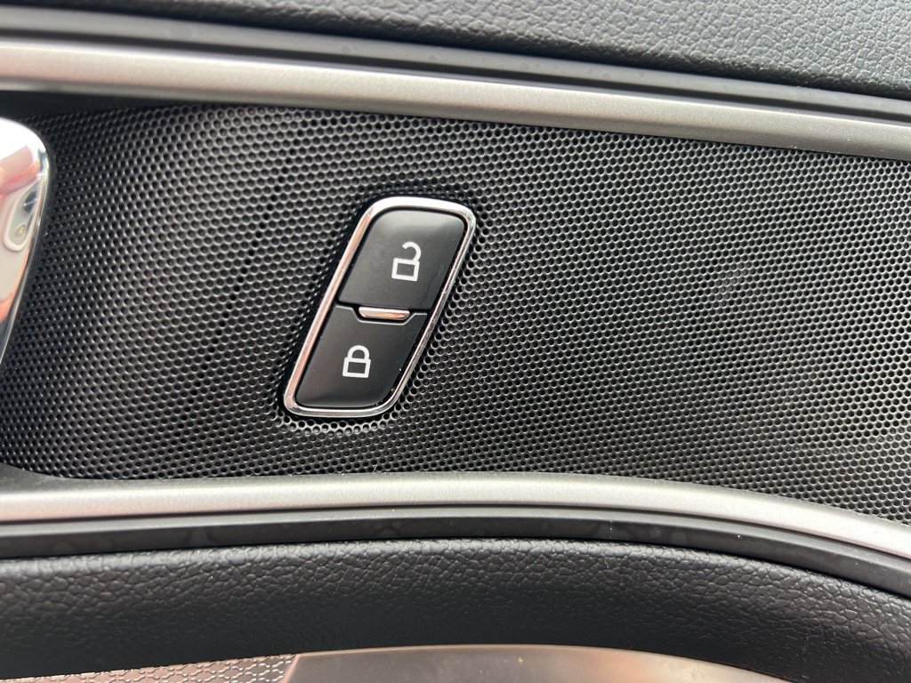 Certified 2019 Ford Explorer XLT image 26