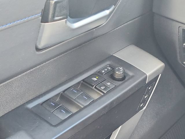 Used 2024 Toyota Sequoia Platinum AWD/4WD image 11