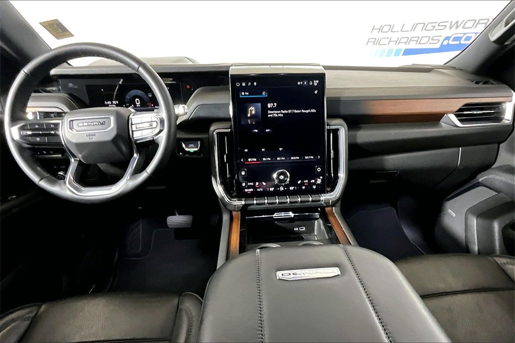 Used 2025 GMC Yukon XL Denali image 11
