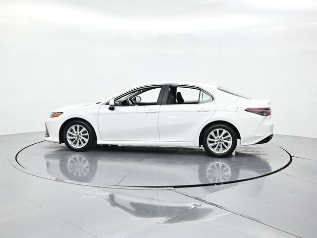 Used 2024 Toyota Camry LE FWD image 7