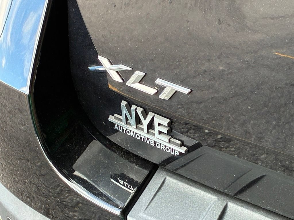 Certified 2024 Ford Explorer XLT w/ Class IV Trailer Tow Package AWD/4WD image 48