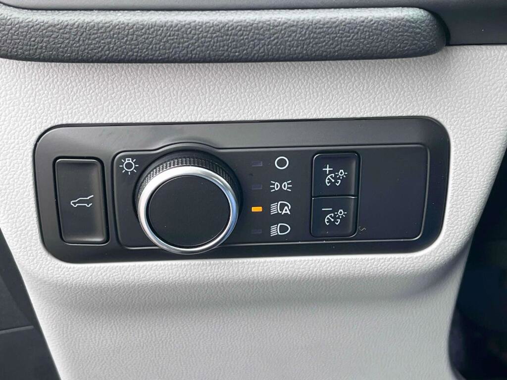 Certified 2023 Ford Escape Active FWD image 32