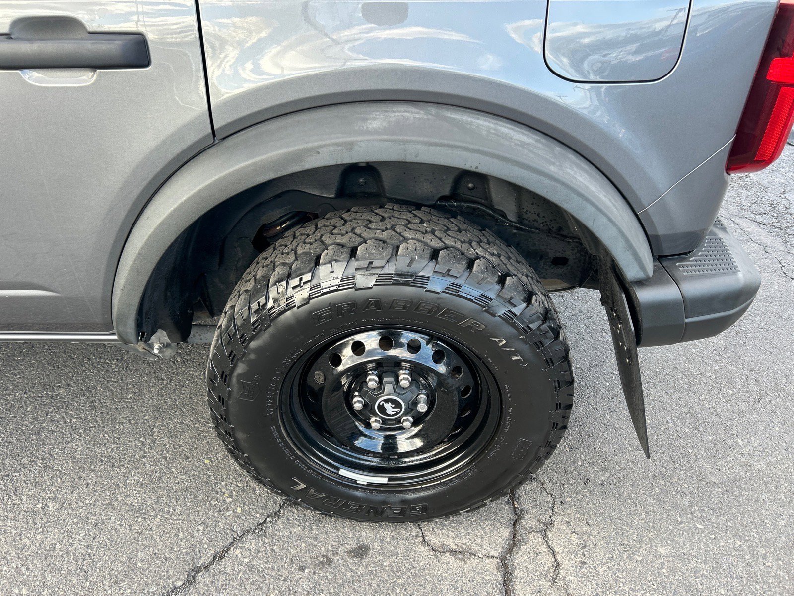 Certified 2022 Ford Bronco Black Diamond image 33