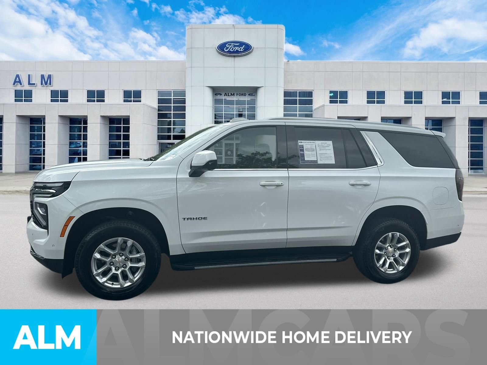 Used 2025 Chevrolet Tahoe LT AWD/4WD image 4