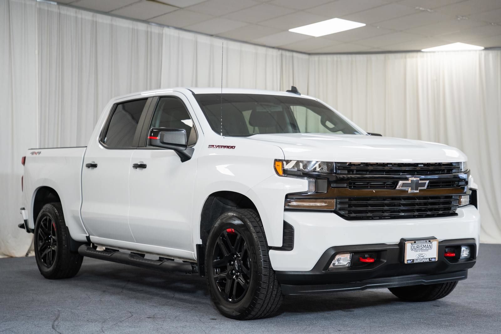 Used 2022 Chevrolet Silverado 1500 RST w/ Redline Edition AWD/4WD image 1