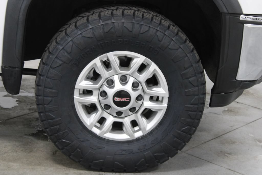 Used 2024 GMC Sierra 2500 Pro w/ Convenience Package AWD/4WD image 14