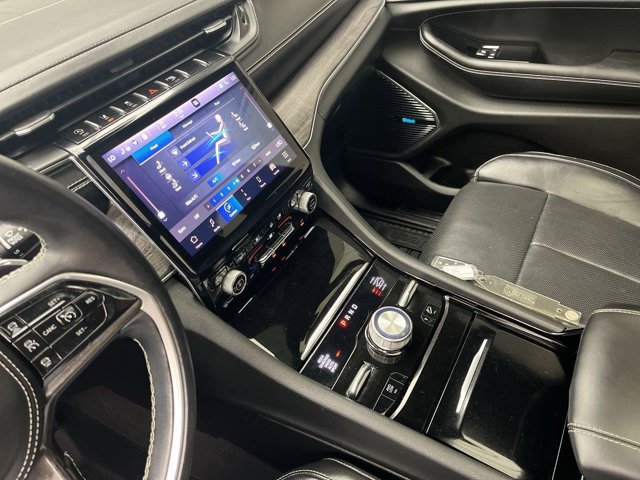 Used 2021 Jeep Grand Cherokee L Overland w/ Luxury Tech Group IV AWD/4WD image 20
