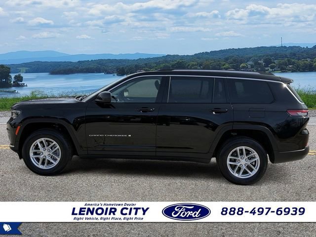 Used 2023 Jeep Grand Cherokee L Laredo image 2