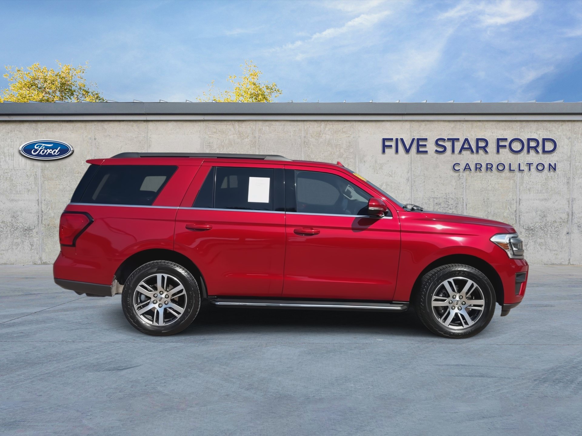 Certified 2022 Ford Expedition XLT RWD image 9