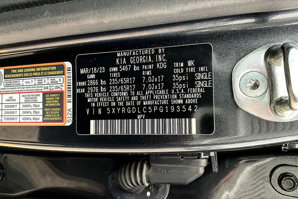 Used 2023 Kia Sorento LX image 36