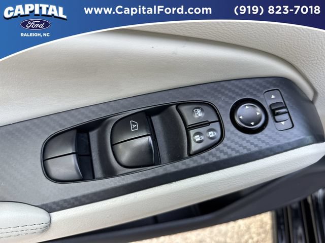 Used 2025 Nissan Altima 2.5 SV FWD image 21
