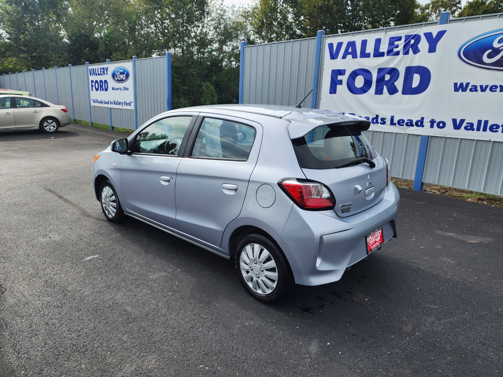 Used 2024 Mitsubishi Mirage ES FWD image 3