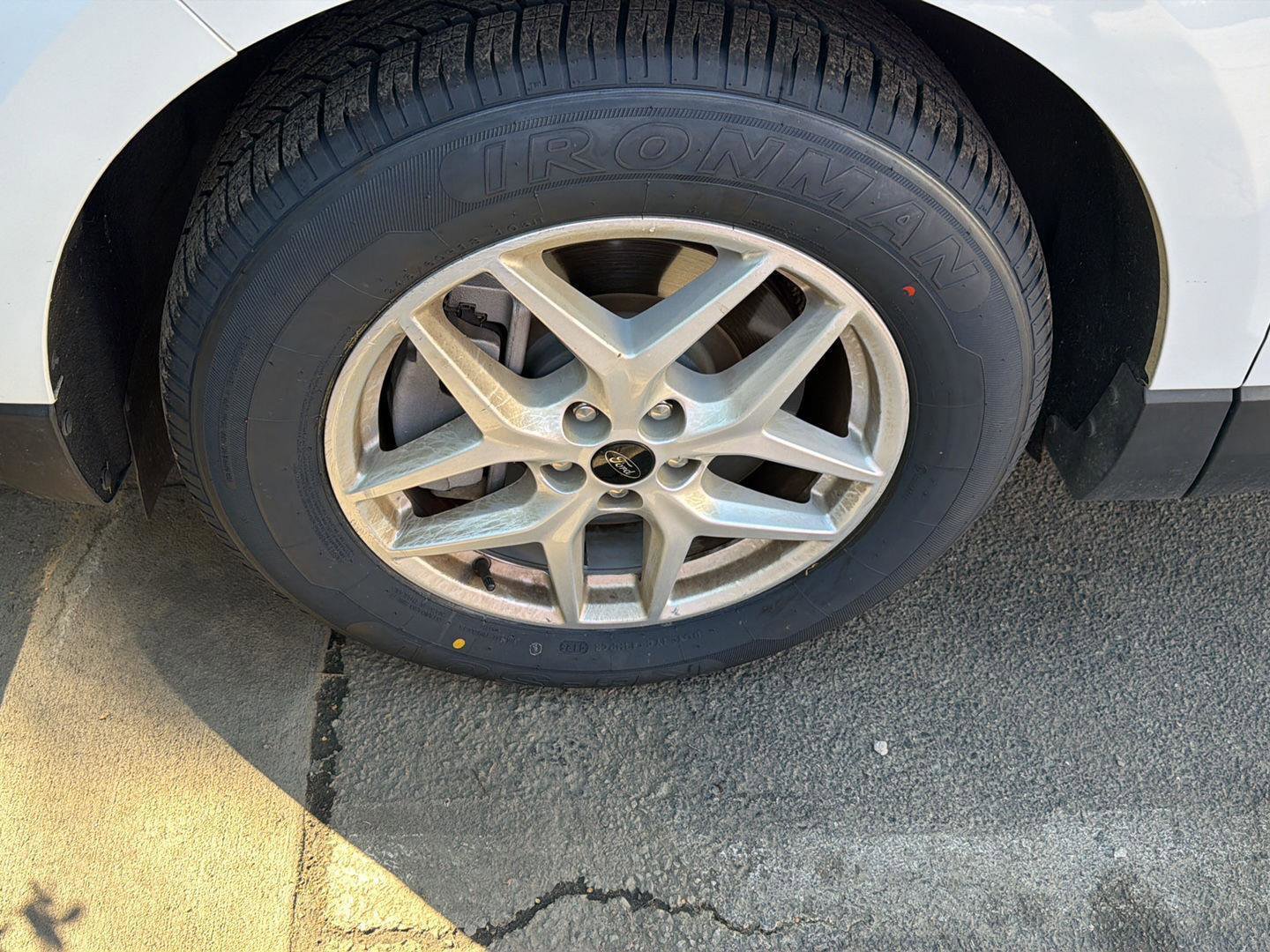 Certified 2024 Ford Edge SEL image 3