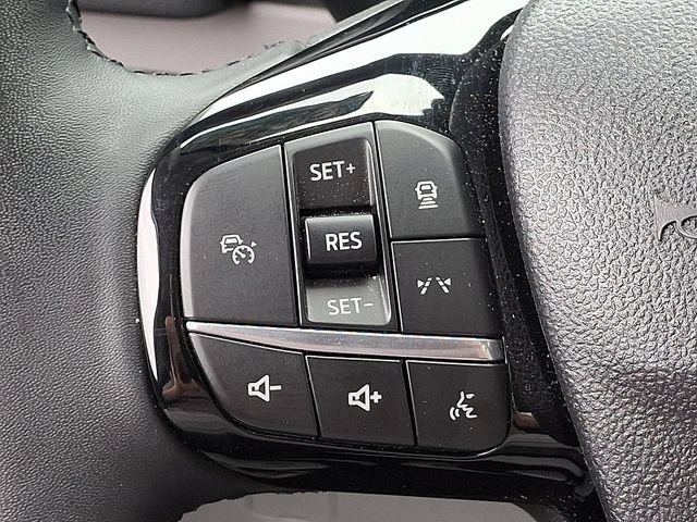 Certified 2023 Ford Escape Platinum w/ Class II Trailer Tow Package AWD/4WD image 20