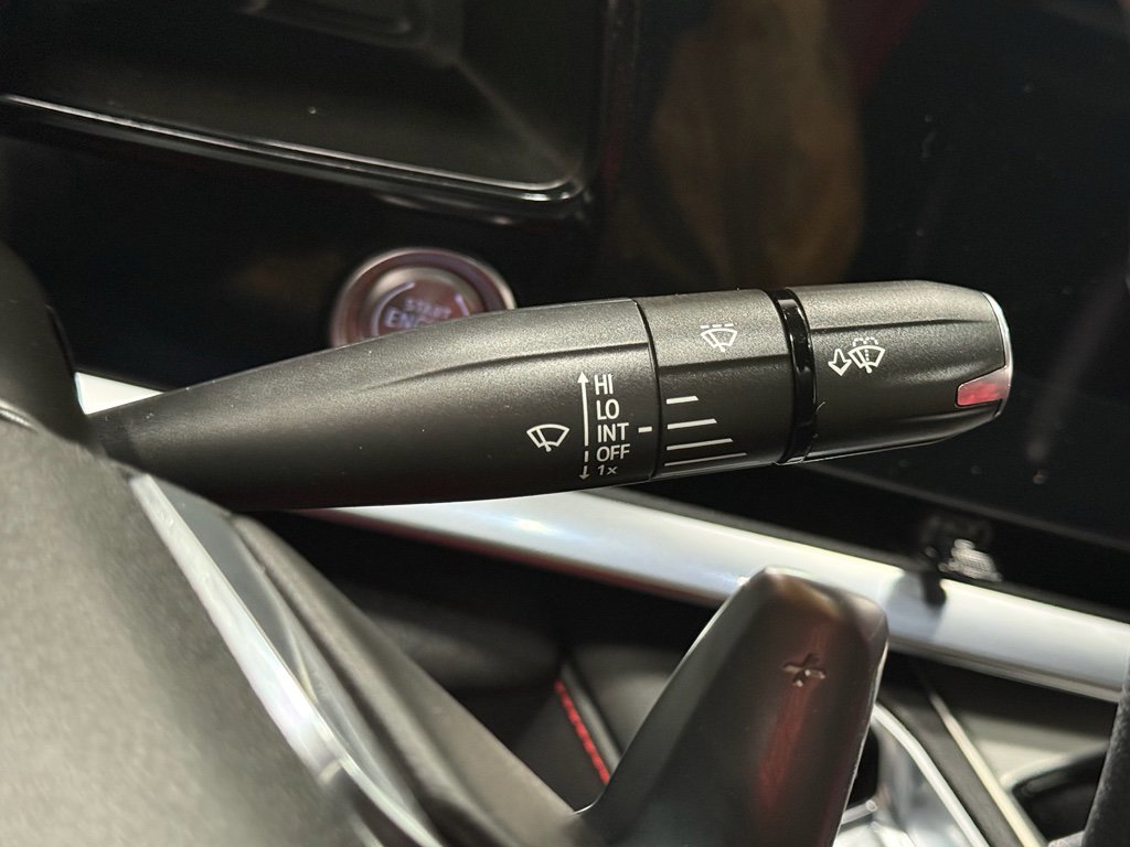 Used 2022 Chevrolet Corvette Stingray Coupe w/ Z51 Performance Package image 14