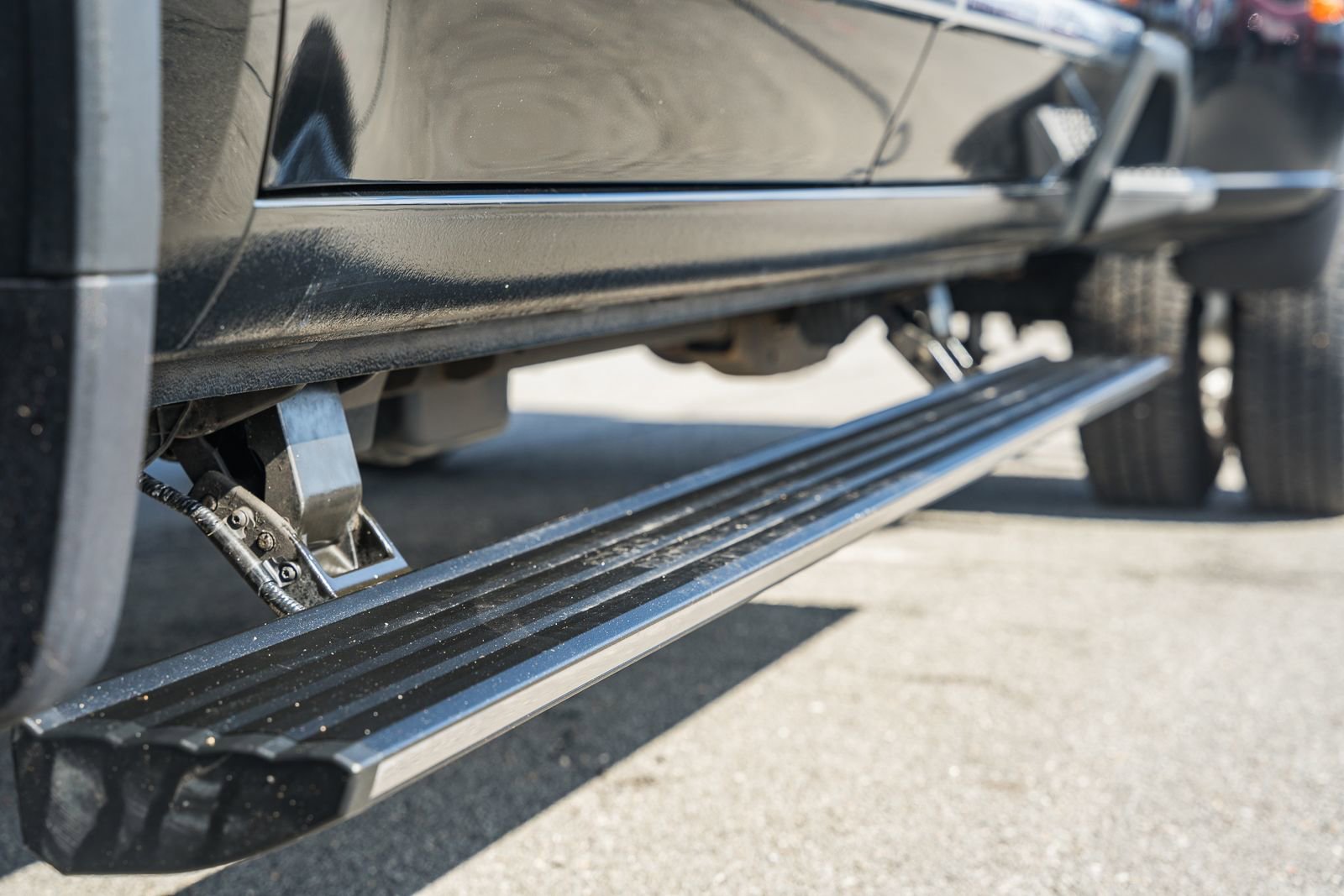 Used 2024 Chevrolet Silverado 3500 High Country w/ High Country Premium Package image 27