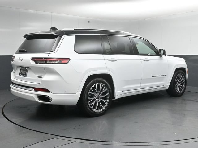 Used 2023 Jeep Grand Cherokee L Summit AWD/4WD image 7