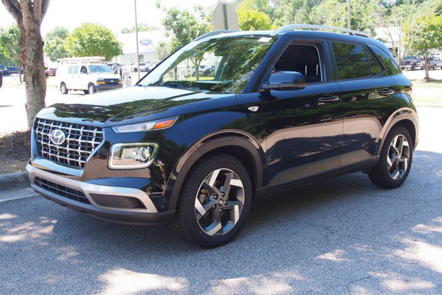 Used 2022 Hyundai Venue SEL w/ Cargo Package FWD image 3