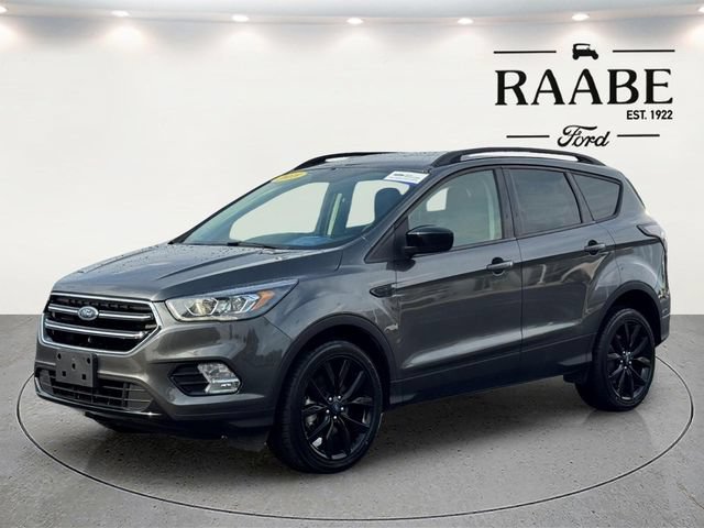 Certified 2018 Ford Escape SE w/ SE Sport Appearance Package AWD/4WD image 3