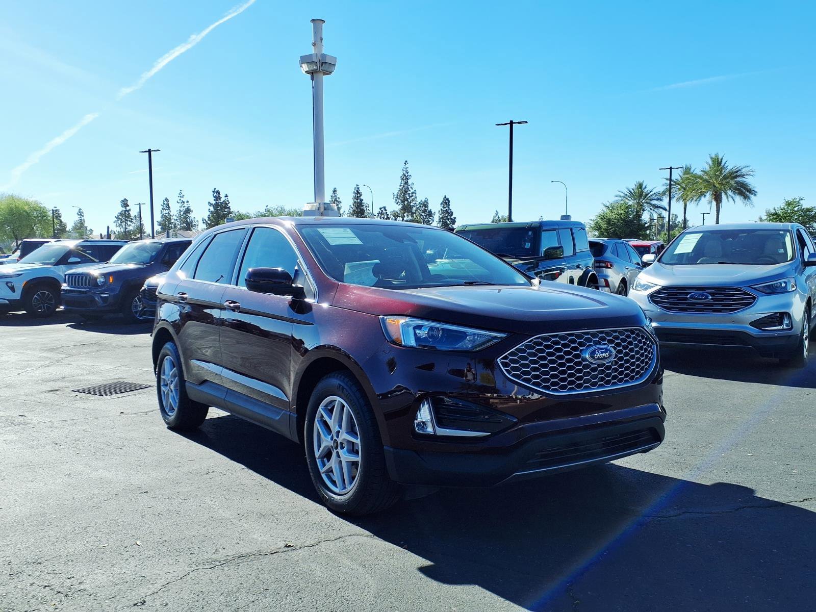 Certified 2024 Ford Edge SEL w/ Convenience Package AWD/4WD image 8