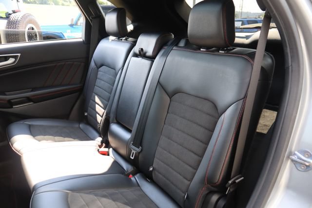 Certified 2024 Ford Edge ST-Line AWD/4WD image 28