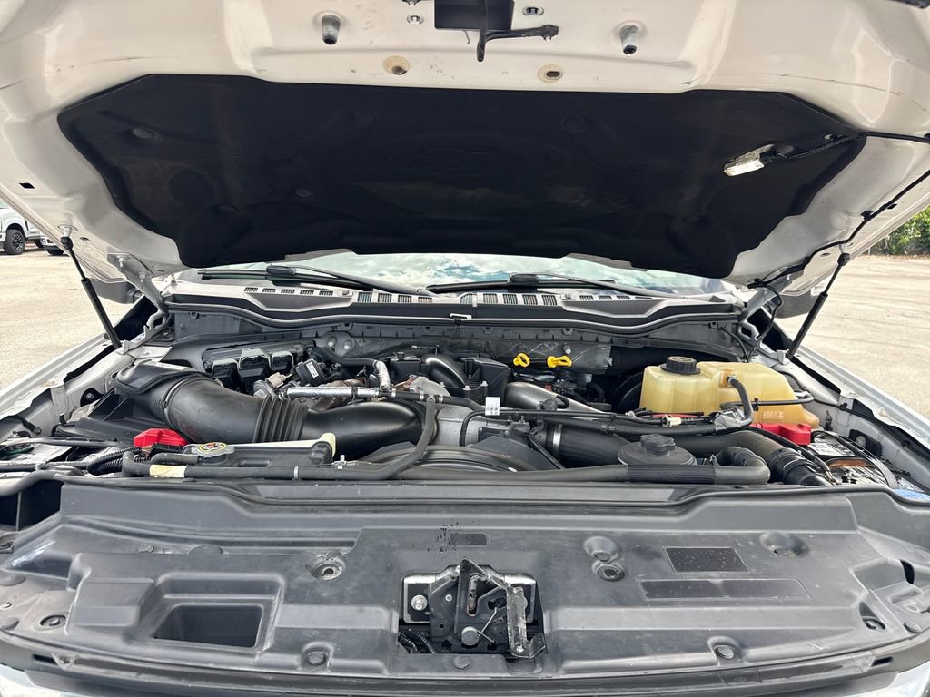 Certified 2019 Ford F250 Platinum w/ Platinum Ultimate Package image 31