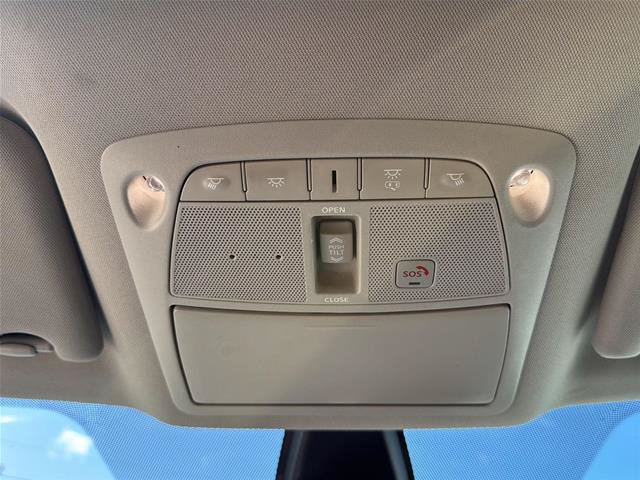 Used 2023 Nissan Maxima SL FWD image 13