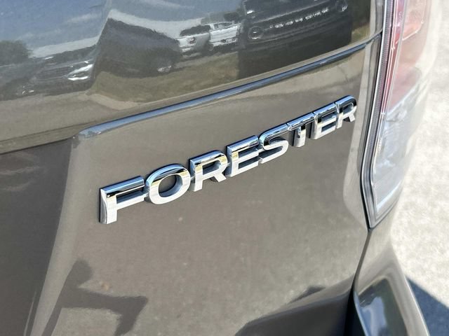 Used 2018 Subaru Forester 2.5i Touring AWD/4WD image 12