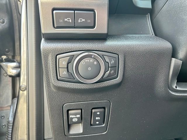 Certified 2018 Ford F150 Lariat w/ Equipment Group 502A Luxury AWD/4WD image 35