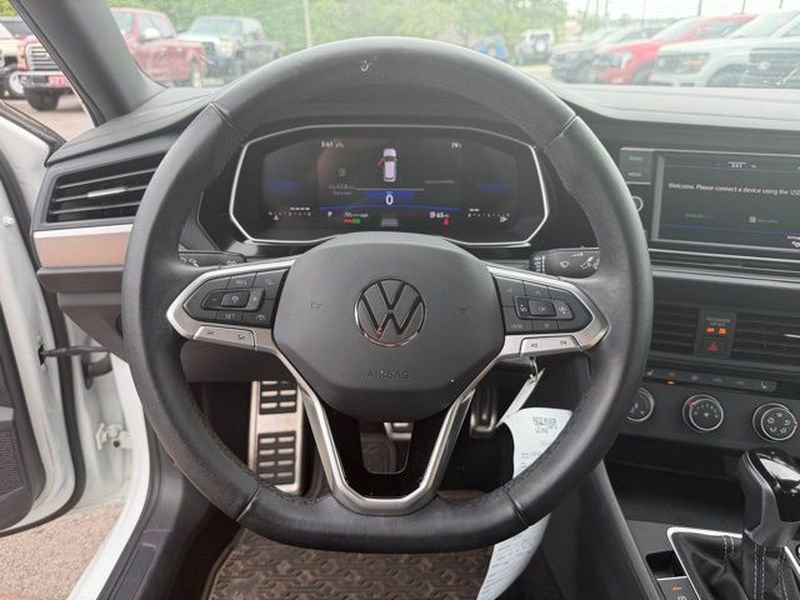 Used 2024 Volkswagen Jetta Sport FWD image 6