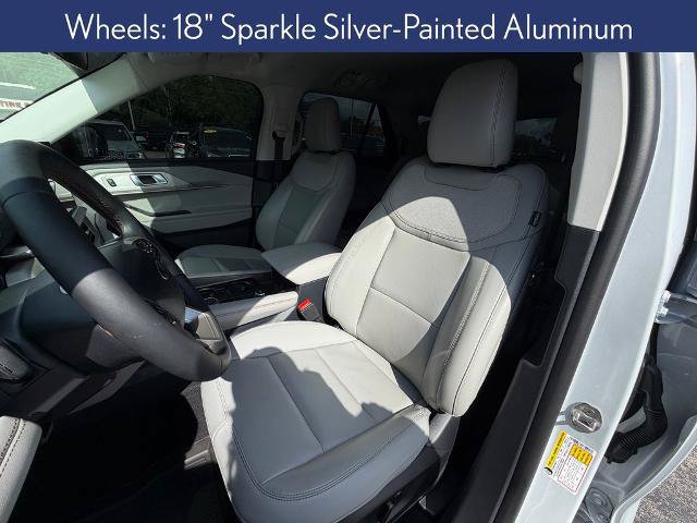 Certified 2026 Ford Explorer Active w/ Active Comfort Package RWD image 9