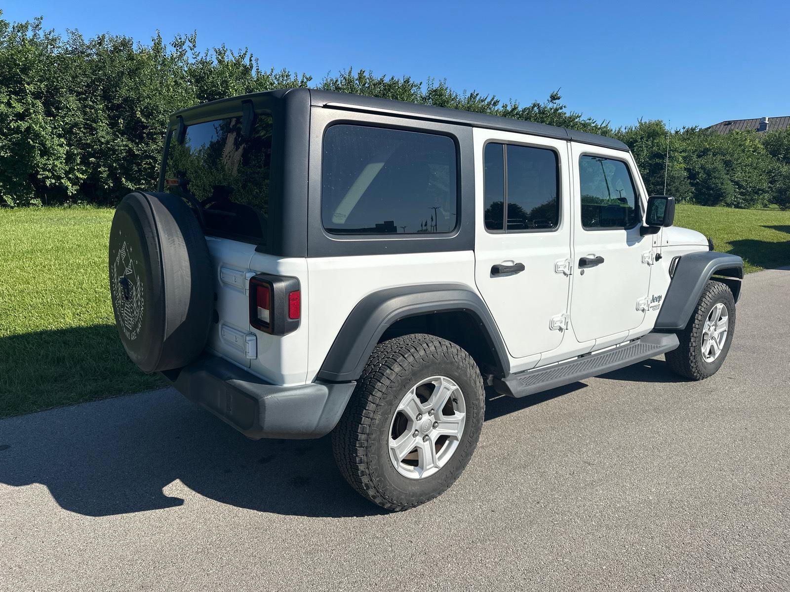 Used 2019 Jeep Wrangler Unlimited Sport S AWD/4WD image 13
