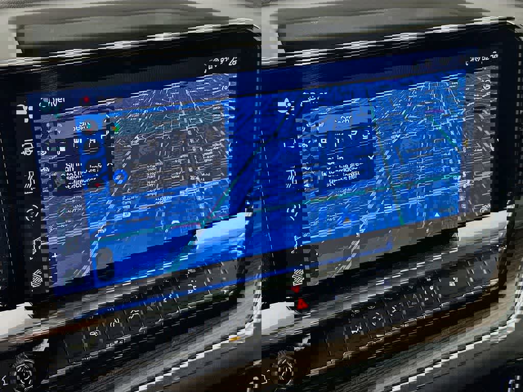 Used 2025 Chevrolet Silverado 1500 LT image 28