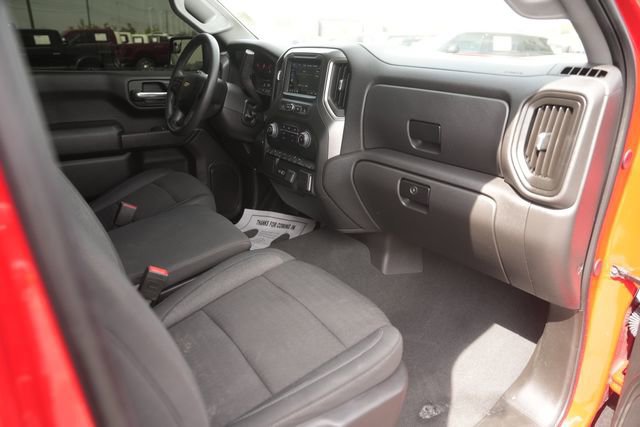 Used 2024 Chevrolet Silverado 1500 Custom w/ LPO, Dark Essentials Package image 17