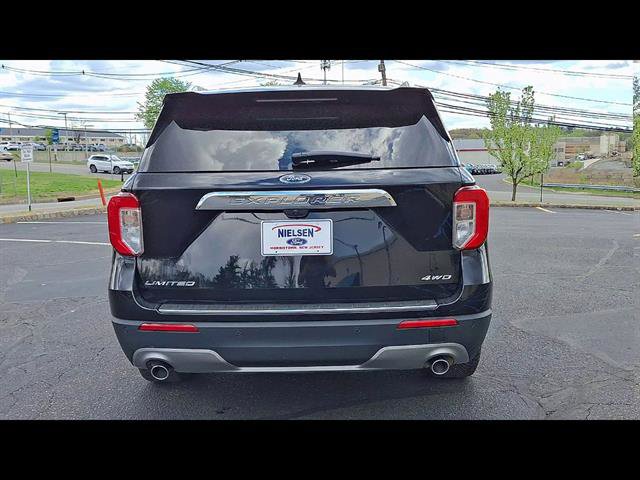 Certified 2022 Ford Explorer Limited w/ Equipment Group 301A AWD/4WD image 7